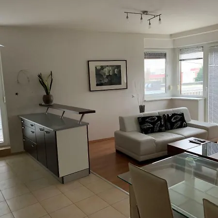 Apartment Apartament Agrokomplex - Fair - Botanicka 13 *